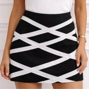 TWENTY ONE Black & White mini pencil skirt